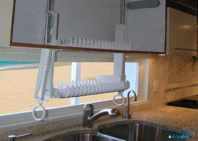 Dish drying Rack in Cabinet